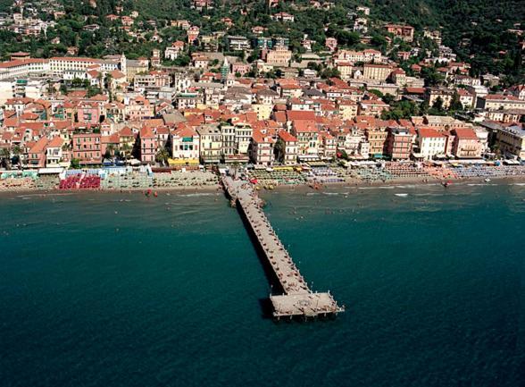 Hotel Ligure Alassio Exterior foto